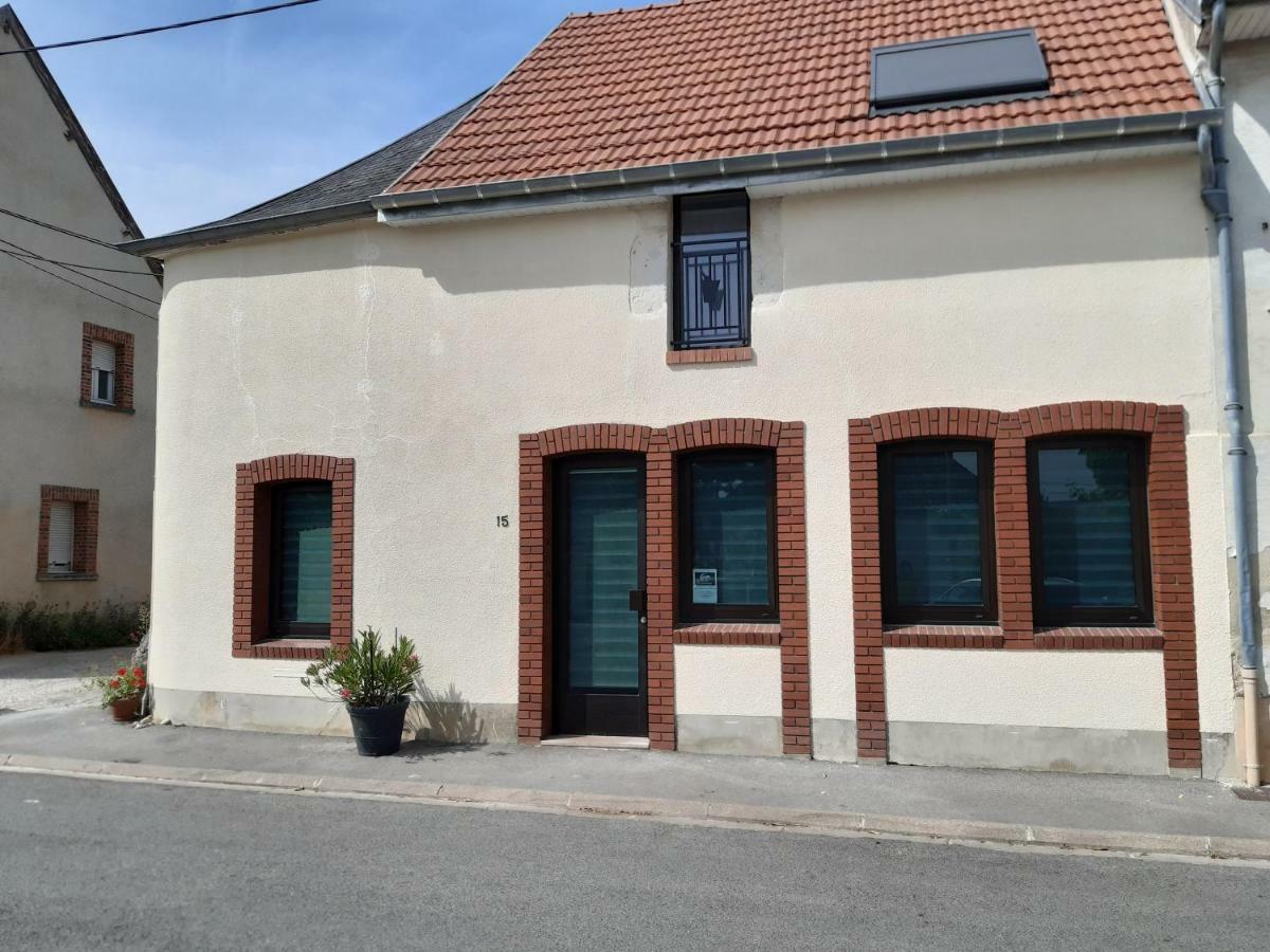 Le Gite Dameryat Villa Damery  Esterno foto
